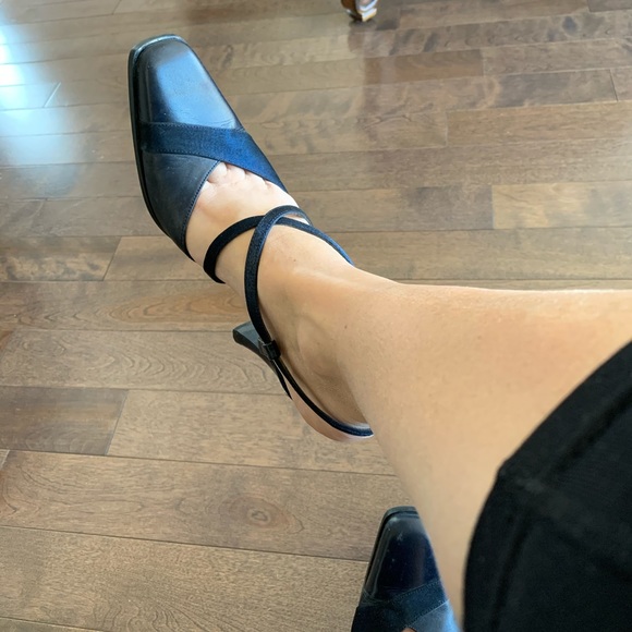 Bleu marine leather shoes - Picture 2 of 2